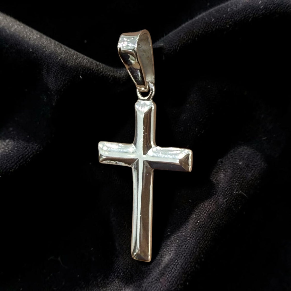 925 sterling silver mini cross pendant