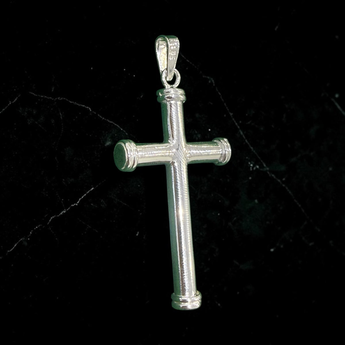 925 sterling silver medium size cross  pendant