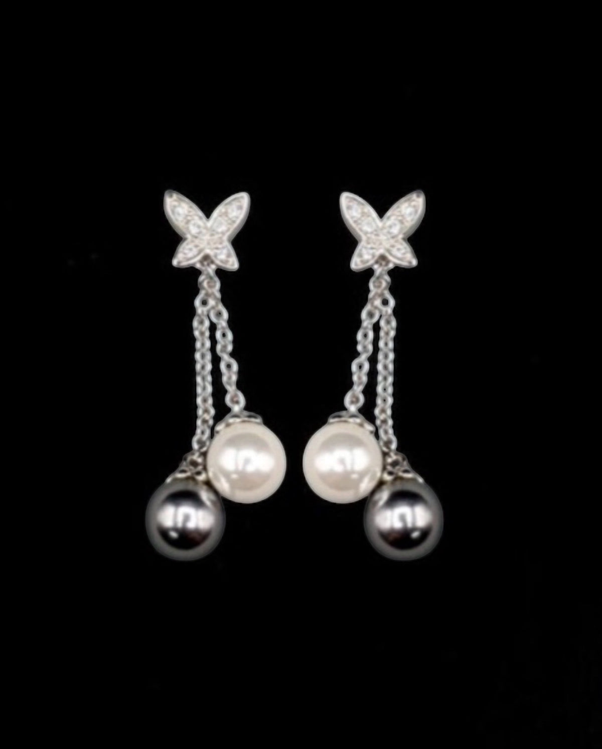 Luxury white and black pearl earrings