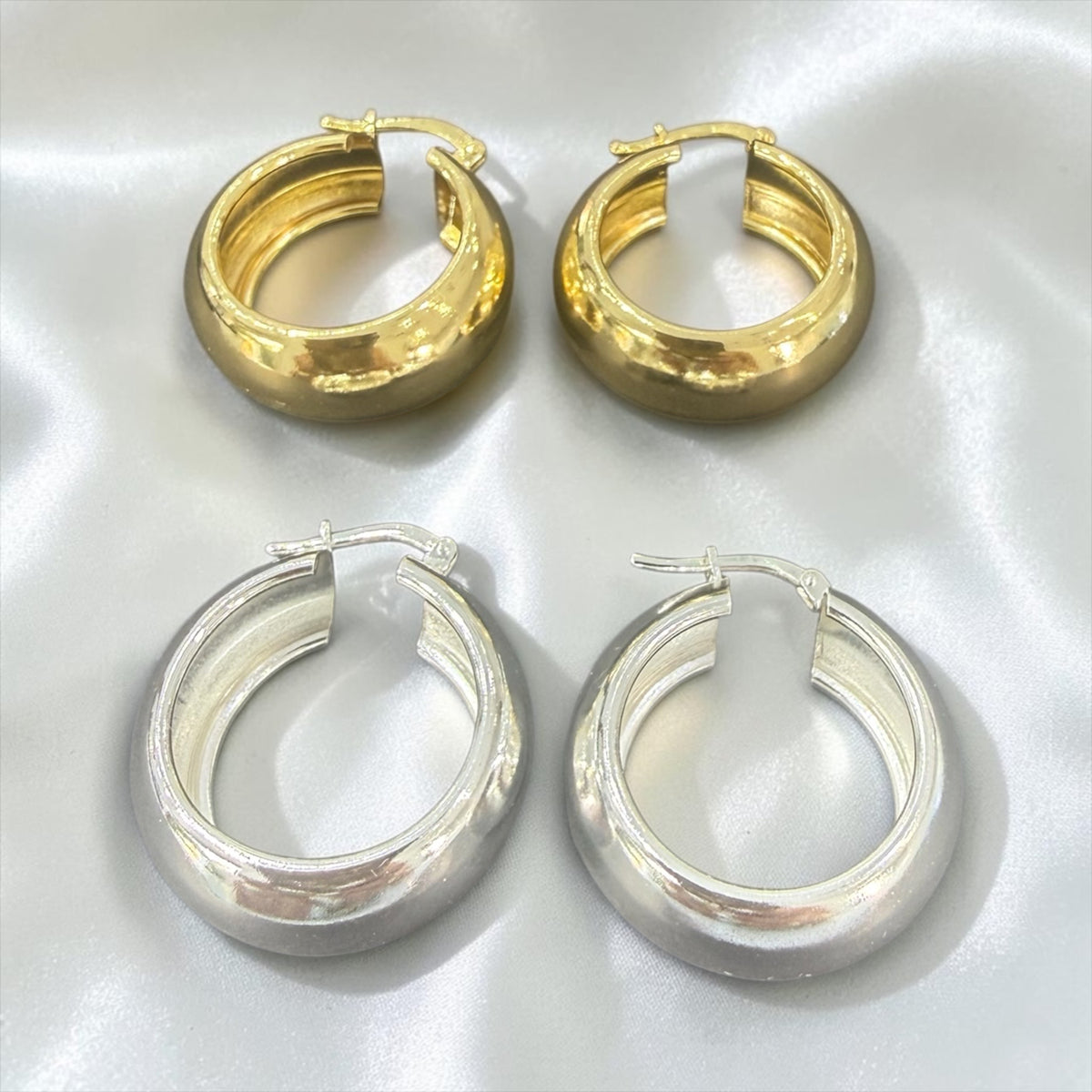 Designer Bold Hoop  Earring - Made in Italy small size