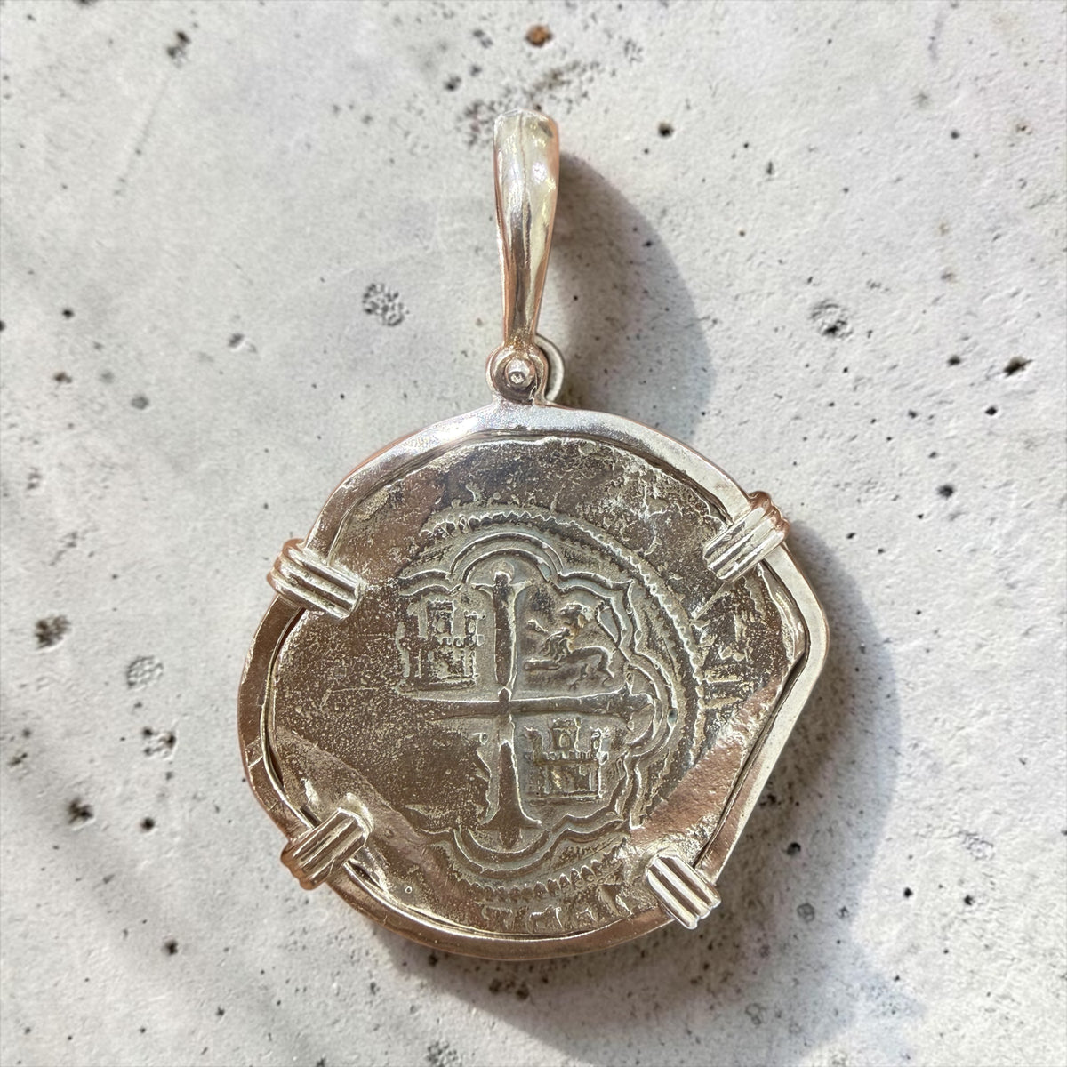 Replica atocha shipwreck large coin pendant 925 solid sterling silver