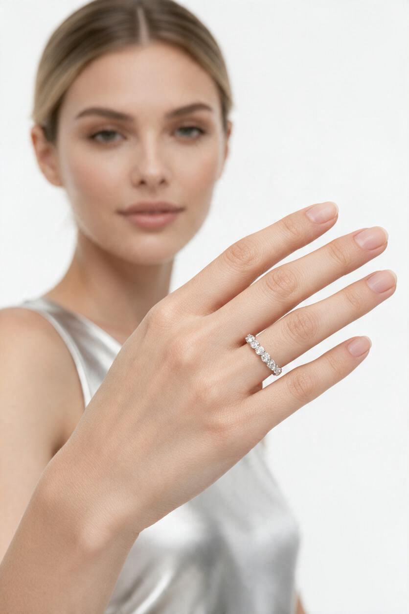 DAIMOND LOOK CRYSTALLINE INFINITY BAND