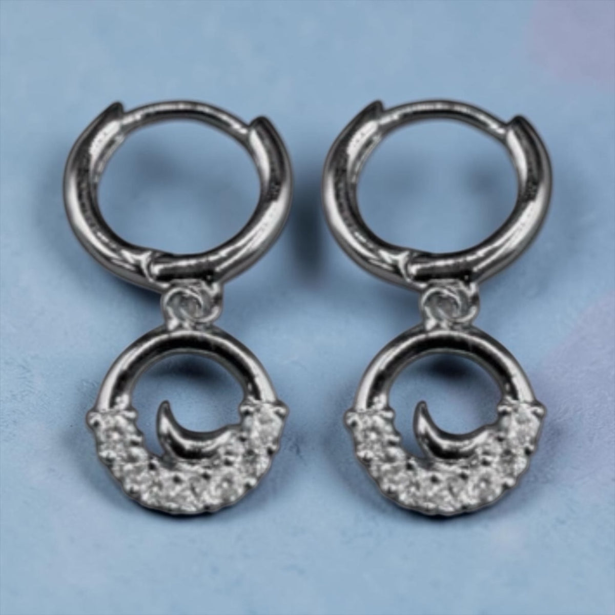 simulant diamond 925 Sterling silver gorgeous earrings